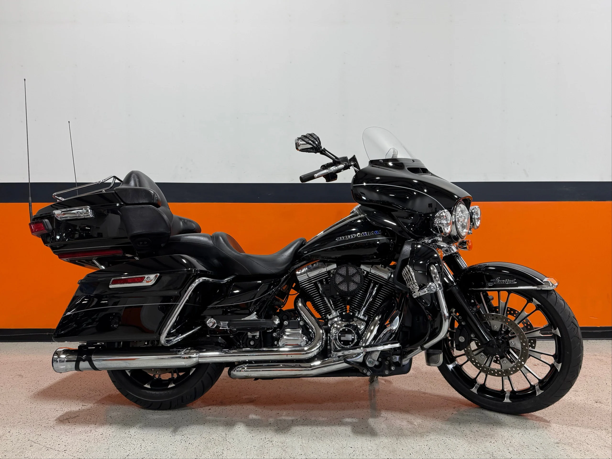 2015 Harley-Davidson Limited FLHTK Touring Bagger Apes, Wheel & Extras!
